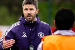 卡里克曼联首训两主力回归战曼城，巨头场边监督！赢11场才能确保进欧冠