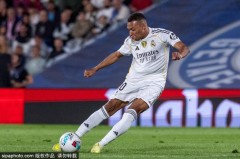 皇马客场连续受挫！从领跑者到积分榜第二，球队陷入信任危机