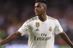 战术“手术刀”！今夜伯纳乌，皇马如何肢解法甲狂飙黑马？