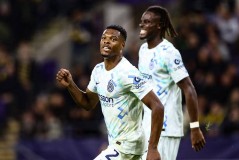 零封全欧第一！齐沃用2招激活老龄国米，20岁新星欧冠破门，博尼独造4球