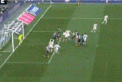 6-4，27岁日本球星闪耀德甲：无敌助攻梅开二度，现场视角太牛了