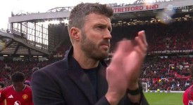 曼联下赛季剑指冠军，欲邀名帅执掌帅印！卡里克晋级欧冠关键，却恐无缘留任