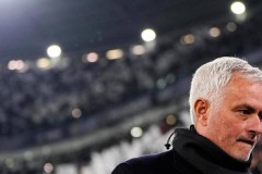 7场输5场，穆里尼奥低头认输，他的战术真的过时了？尤文2-0完胜晋级