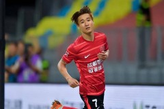 成都蓉城大胜背后暴露防线隐忧，欧冠后卫索罗金表现平平或遭新帅冷落