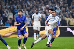 法甲第16轮战罢，榜首再次易主：马赛、朗斯赢球形势分析