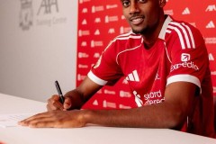 顶薪待遇！伊萨克周薪高达28万镑，利物浦超20万镑球员已有4人！