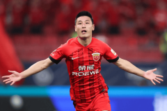 意甲出现一条大鱼！4大豪门开始抢人，年仅26岁4000万欧底价