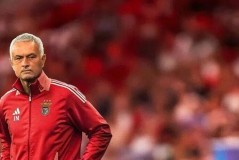 突然发现穆里尼奥接了个大活儿——欧冠第一阶段本菲卡余下的7轮，堪称全欧第一魔鬼赛程