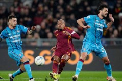 意甲争四激烈升级，罗马主场2-0完胜卡利亚里，尤文图斯被追平