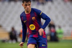 2-1！2-0！曼城3连胜重返争冠区，阿劳霍客串中锋绝杀，巴萨登顶