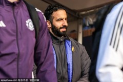 水晶宫主帅格拉斯纳对曼联失利感到失望，定位球成败笔