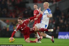 遭赛季三杀！联赛杯-萨尔双响 利物浦轮换阵容0-3水晶宫出局