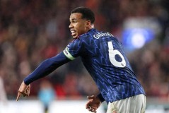 英超阿森纳遇阻四连胜终结，西甲豪门巴萨惨遭重创，冠军争夺悬念陡增