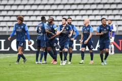 法甲焦点战：巴黎 FC 主场保级死磕！里昂客场能否稳冲前三？