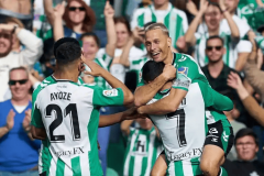 西甲保级生死战：巴伦西亚主场力克埃尔切，保级战意点燃梅斯塔利亚