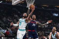 伦纳德35分哈登32+10 快船击败黄蜂3连胜