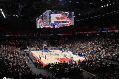 留NBA不乐观!季前赛首秀没球权 曾凡博游离在篮网体系外