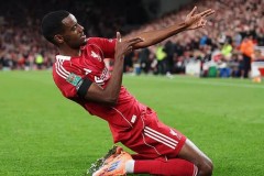 英联杯-纽卡对阵曼城：曼城有意阿隆索，瓜帅还能撑多久？