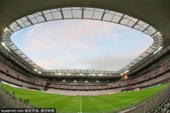 欧冠摩纳哥vs热刺裁判：意大利主裁马尔科-圭达执法背后的故事与战术影响