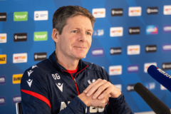 水晶宫主帅格拉斯纳：本赛季结束后离任