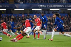 0-1！穆里尼奥重返斯坦福神奇不再，前欧冠冠军开局2连败，排倒数