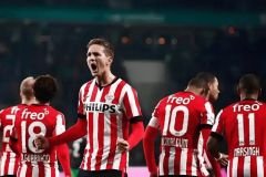 拜仁欧冠底蕴制胜，埃因霍温主场难挡德甲霸主