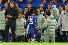 少一人的切尔西让阿森纳犯难，英超争冠从来不乏拼桌的