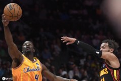 鲍尔28+13约翰逊空砍43分 黄蜂险胜老鹰